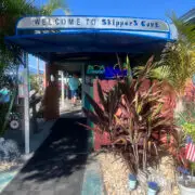 Skipper Cove Bar & Grill